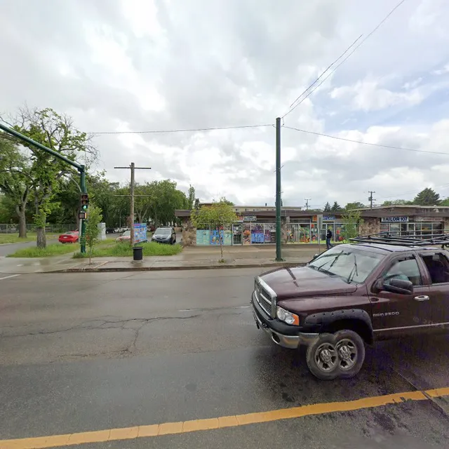 ETHIOPIAN FOOD STORE / Kwiki Mart