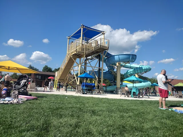 Grand Vue Park Aquatic Center