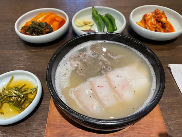 엄용백돼지국밥 해운대점