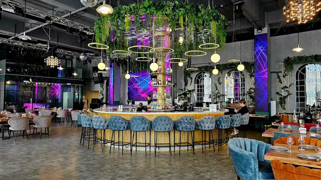 Season restaurant & terrace