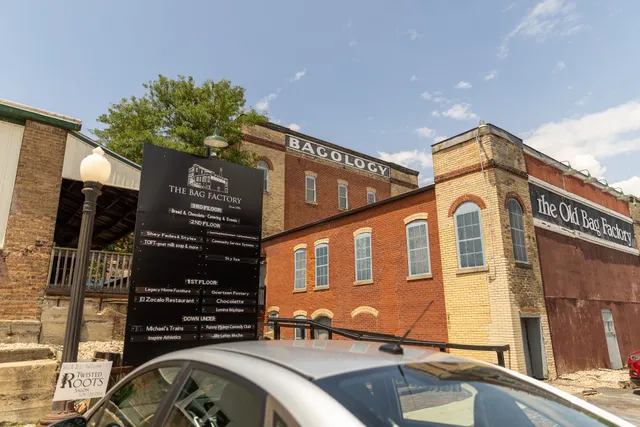 Legacy Home Furniture-Goshen