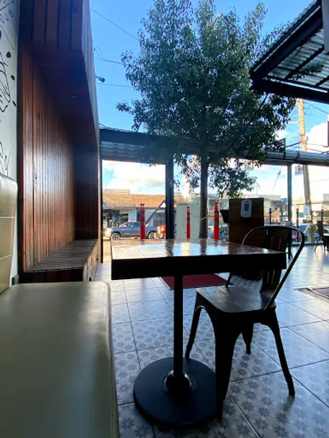 The Sushi Tap - La Cacho