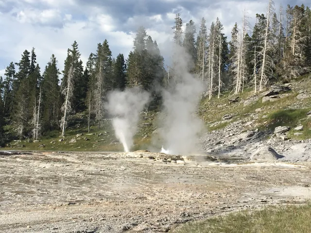 West Triplet Geyser