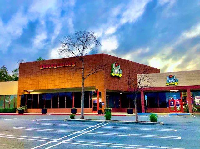Chuck E. Cheese