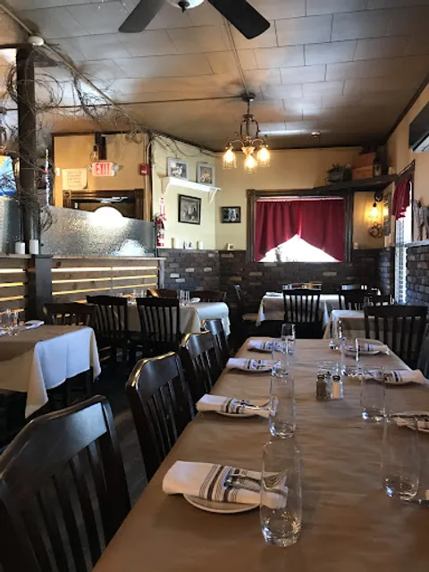 Lucky Dog Tavern - RI