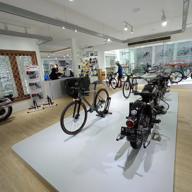 Tjimanoek Koffie & Meals (Koffie, Meals, Billiard & Breakfast)