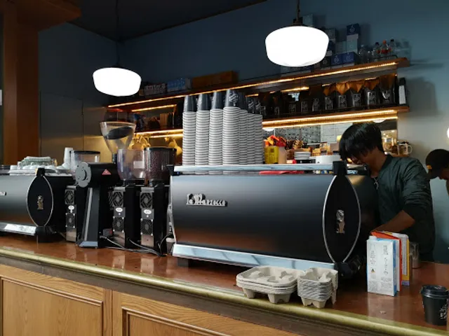 Kingswood Coffee - World Square