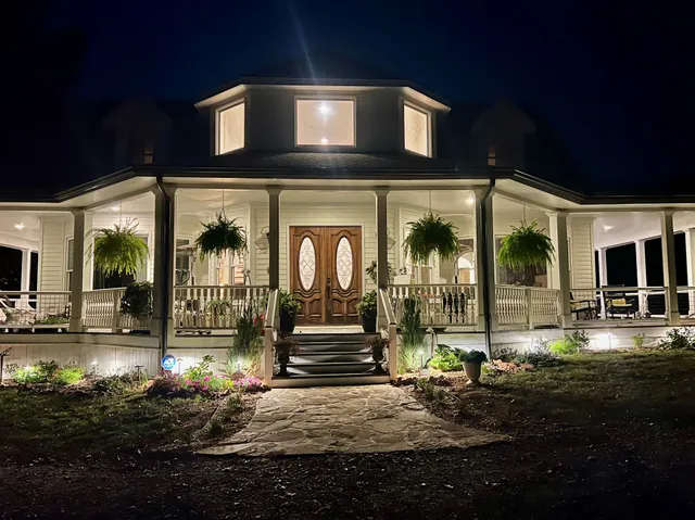 Lakeside Valley Vineyards B&B