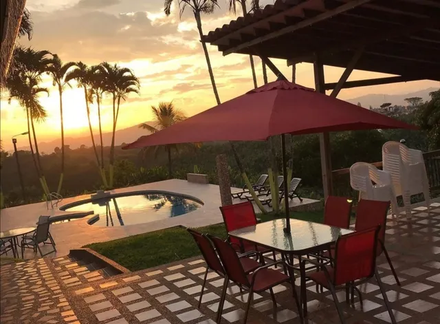 FINCA HOTEL LA ROCHELITA