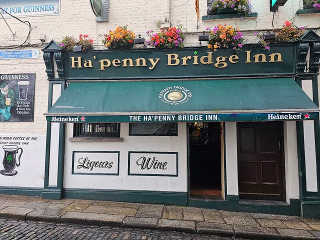 The Ha'penny Bridge Inn
