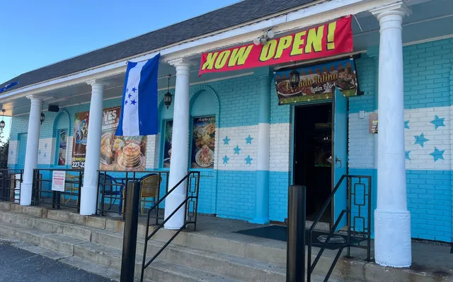 Skye Antojitos Hondureños