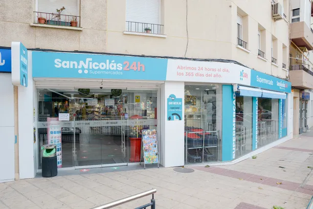 San Nicolás supermercado Todas Horas Murcia