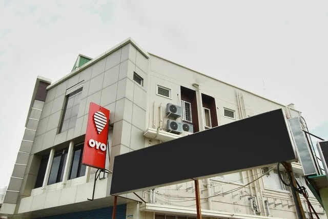 OYO Flagship 4594 Apartment Krish Inn