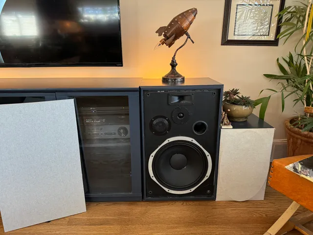 Speaker Repair & Reconing Center of Colorado