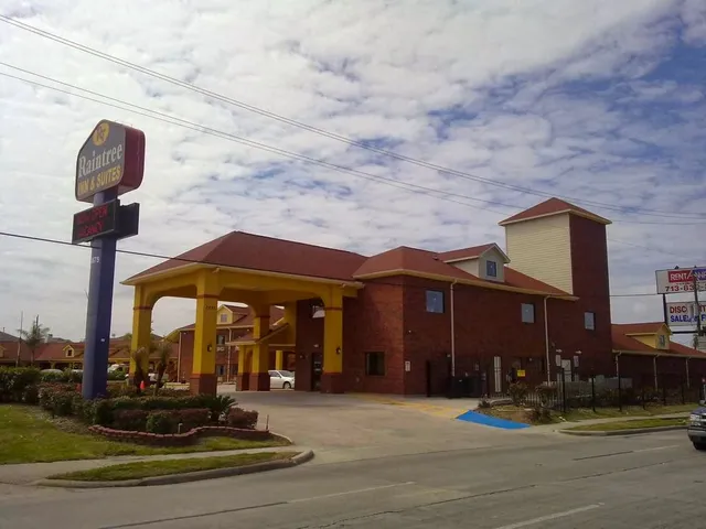 Raintree Inn & Suites