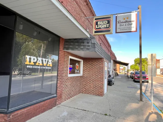 Roadhouse Bar & Grill