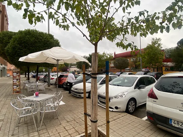 Pasteleria Panadería La Alcalaina