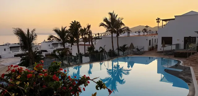 Lago Verde Apartments