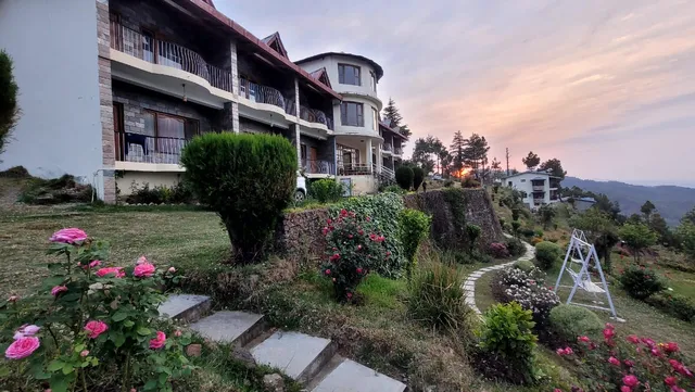Elphinstone Himalayan Resort