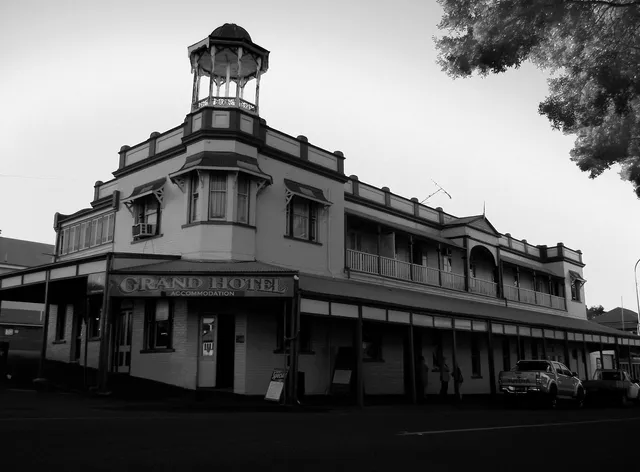 Grand Hotel Mt Morgan