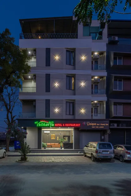 Vaibhavya Hotel & Restaurant