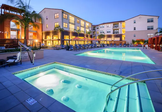 Reata at Oakbrook Village Apartments