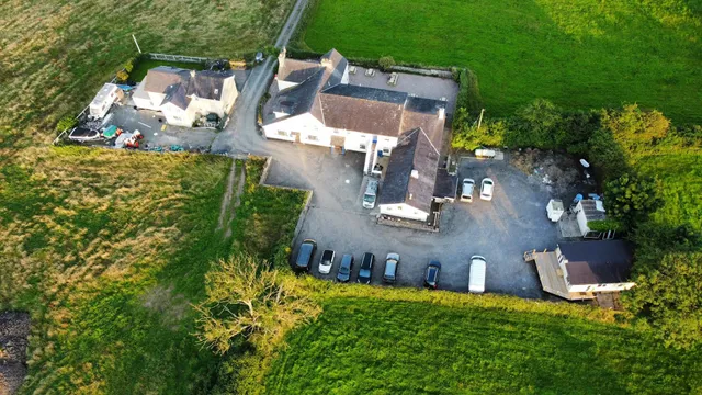 Tŷ Dderw Country Inn Book Direct to Save