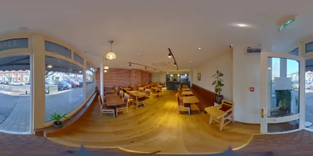 Lolo Cafe & Bistro ( Breakfast, Coffee, Lunch, Stevenage)