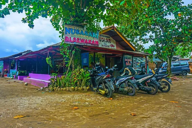 SPOT ON 92154 Nusasari Guest House JANGAN BOOKING DI OYO