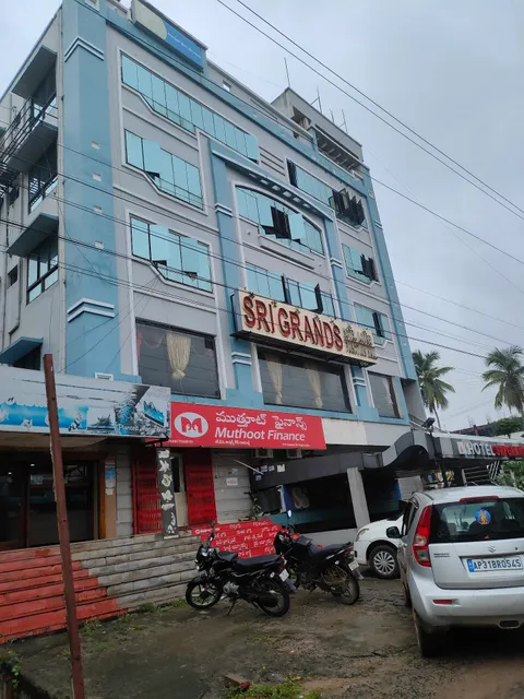 Hotel Sri Grands