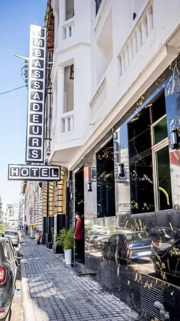 les ambassadeurs Hotel