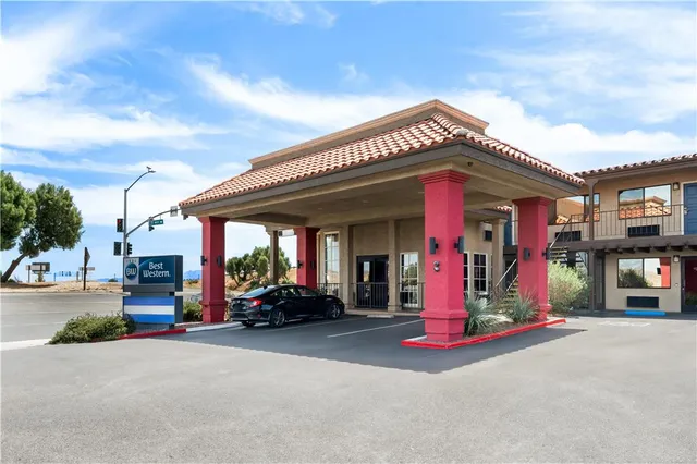 Best Western Desert Villa Inn
