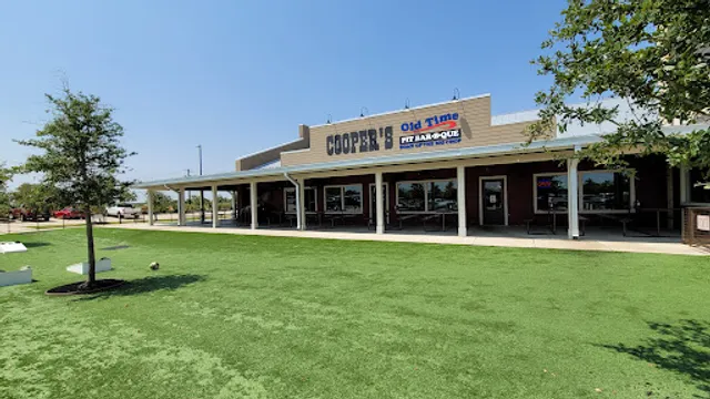Cooper's Old Time Pit Bar-B-Que
