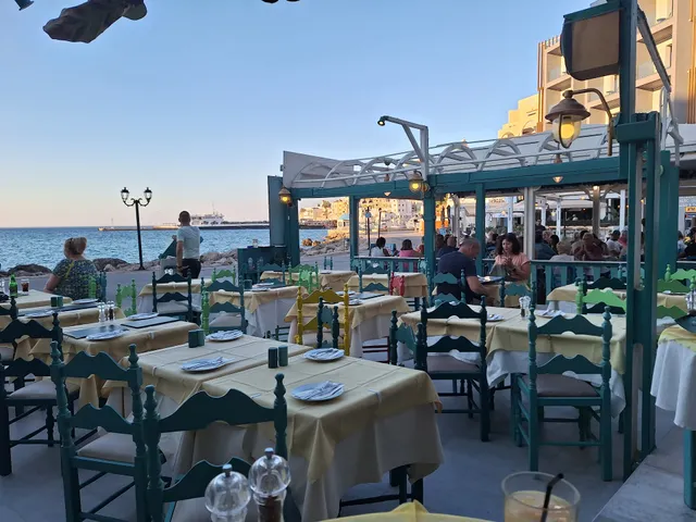 LA MIRAGE Restaurant