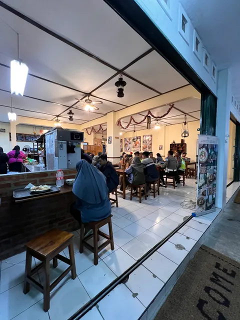 Ayam Bakar Kuah Tugu