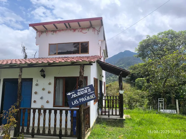 Mirador de las Pirámides