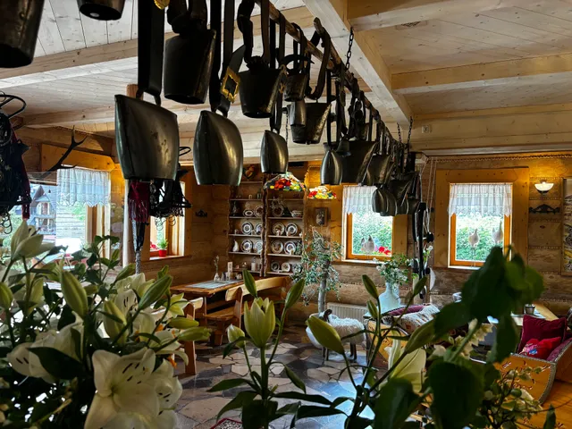 Karczma Zajazd Furmański z placem zabaw