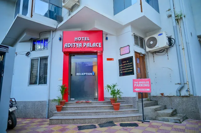 Hotel Aditya Palace