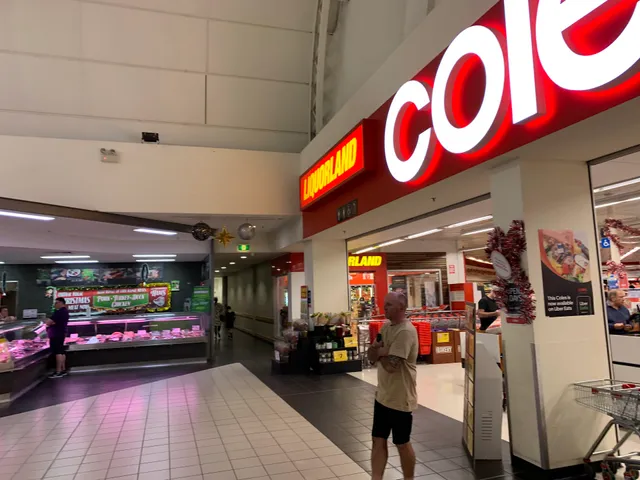 Warringal Shopping Centre