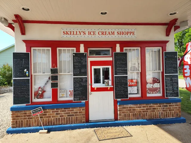 Skelly's Ice Cream Shoppe /Grill