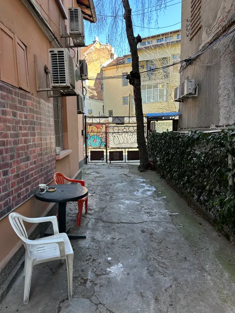 Elegance Hostel & Guesthouse