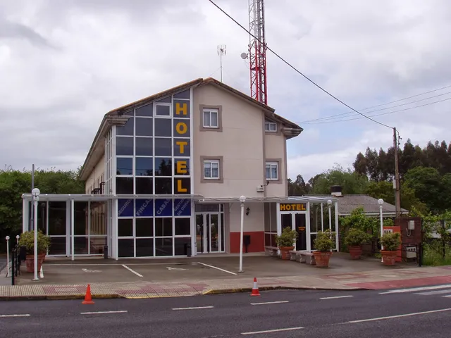 Hotel Valdoviño Express