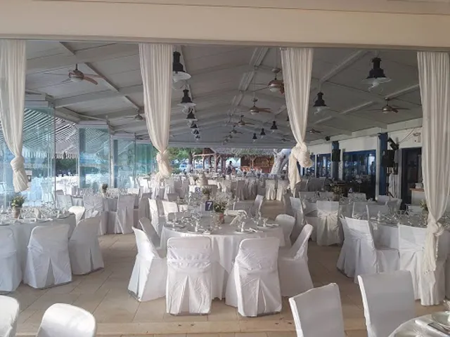 Λεπίτσα Εστιατόριο Cafe Bar