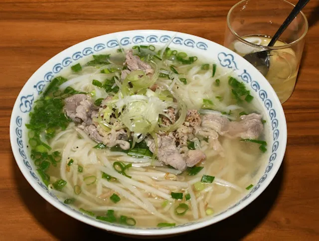 レフゥオンのベトナム料理とコーヒー Bếp Việt Lê Phương