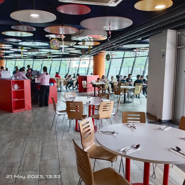 The Glass Cafe & Food Court, Hotel 7 Suria, Suria Sabah Shopping Mall