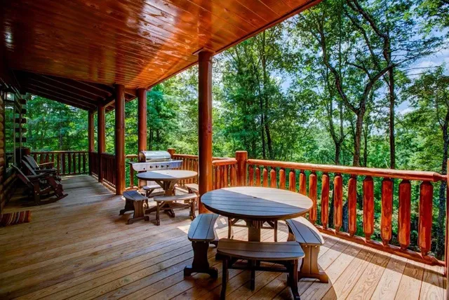 Cliffview Retreat 11 Bedroom Luxury Lodge