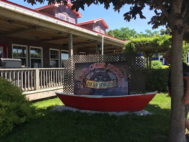 Harbour House Ales and Spirits