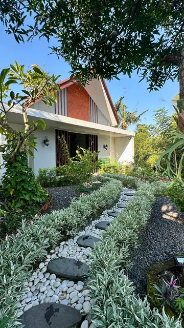 Ling & Louie's Mountain