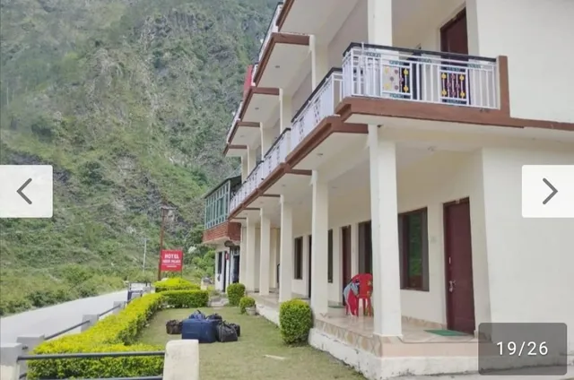 OYO 45077 Inder Palace