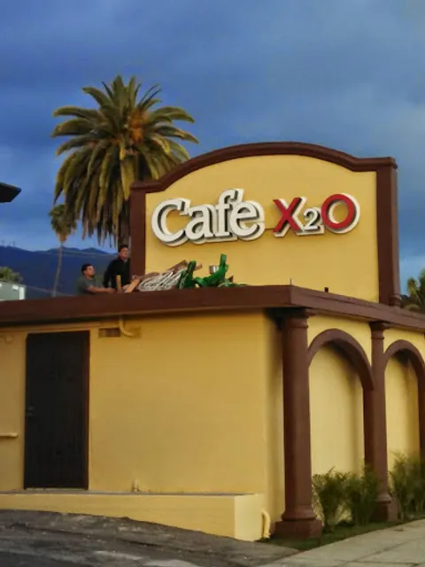 Cafe X2O